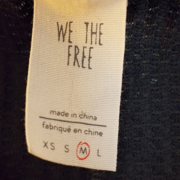 Free People We The Free black waffle knit top size medium - Picture 6 of 7